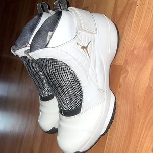 Used Air Jordan Flint 19 (no box)